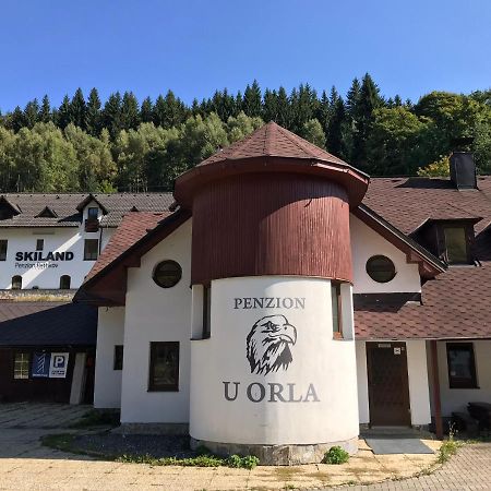 Penzion U Orla Петриков Екстериор снимка